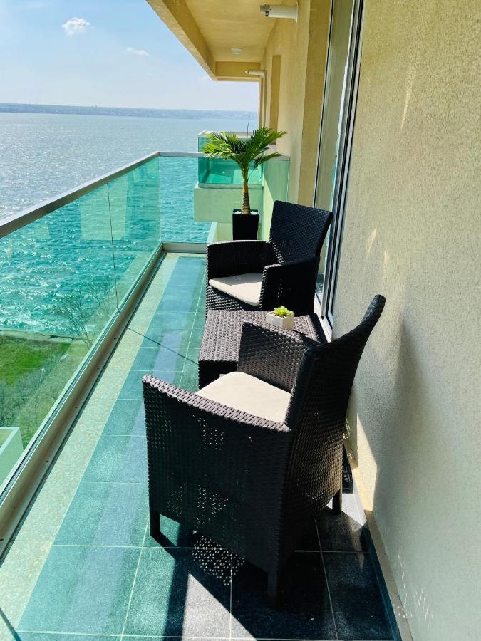Royal Moonlight Apartment Мамая Экстерьер фото